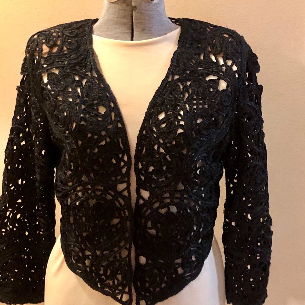 Laurel lattice see-through bolero